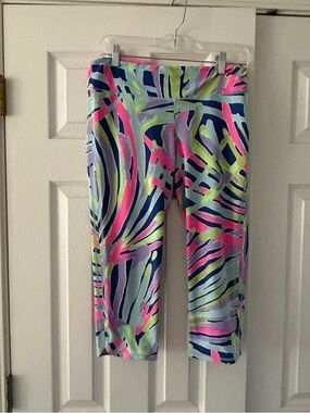 Lilly Pulitzer Luxletic Cropped Weekender Legging Indigo Sea Dreamin